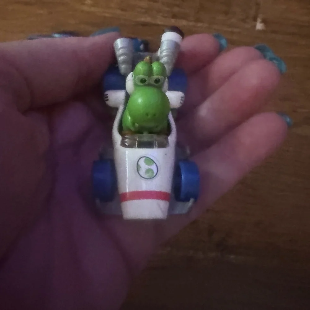 Mario matchbox hotwheels cars Yoshi & Bowser
